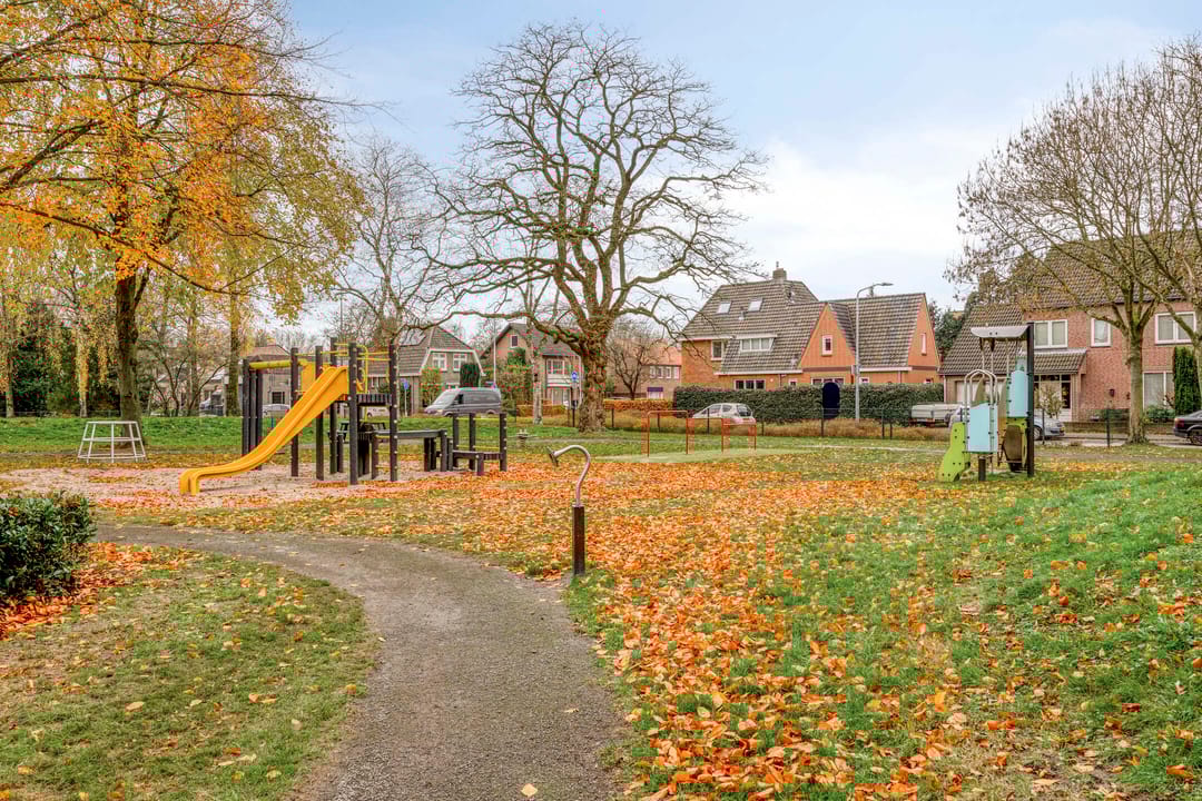 Photo 41 of Willibrorduslaan 56