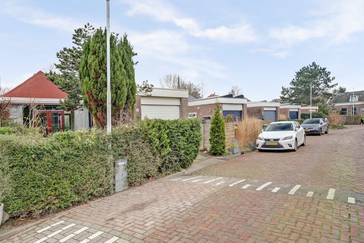 Photo 2 of Burgemeester Gaststraat 10