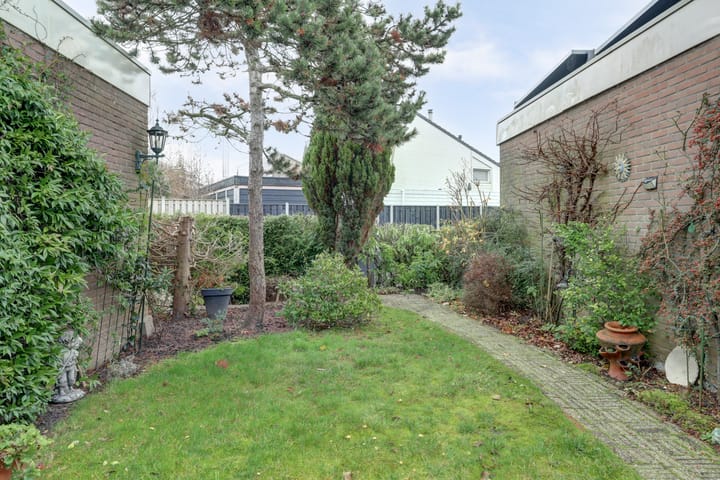 Photo 4 of Burgemeester Gaststraat 10