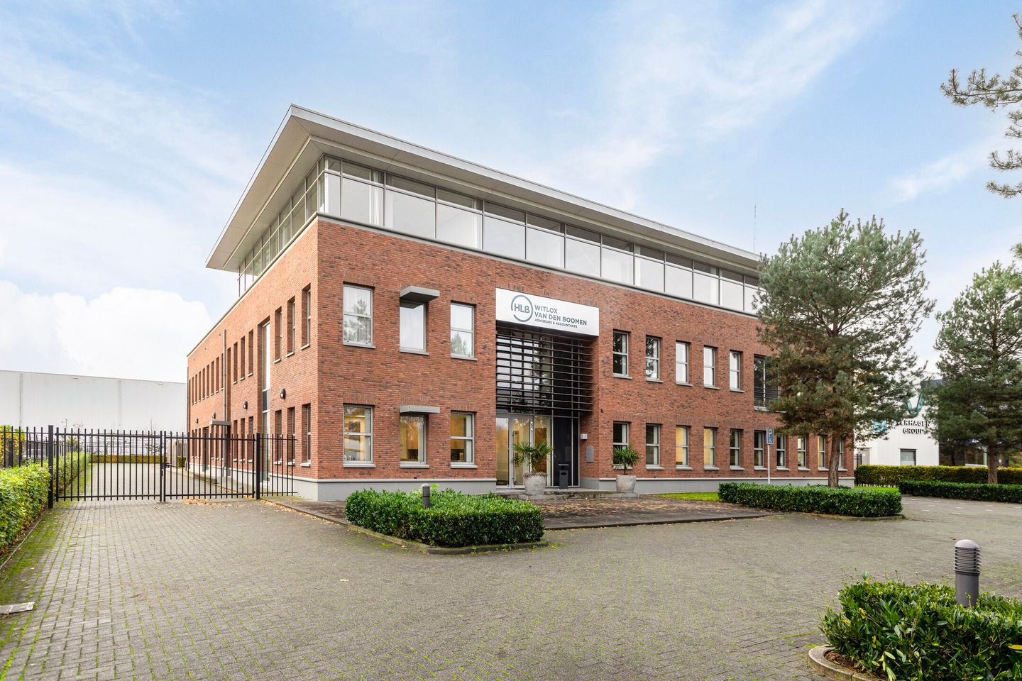 View photo 1 of Nieuwe Eerdsebaan 14