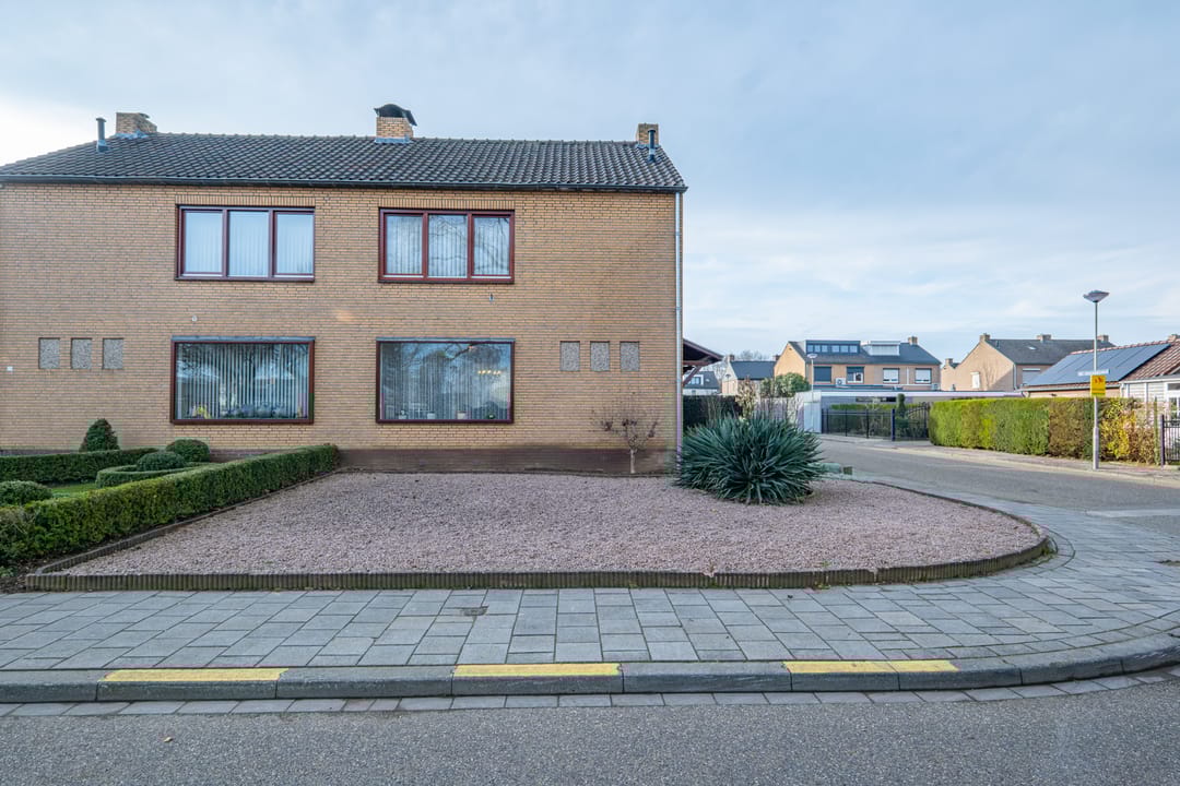 Photo 37 of Neil Armstrongstraat 1