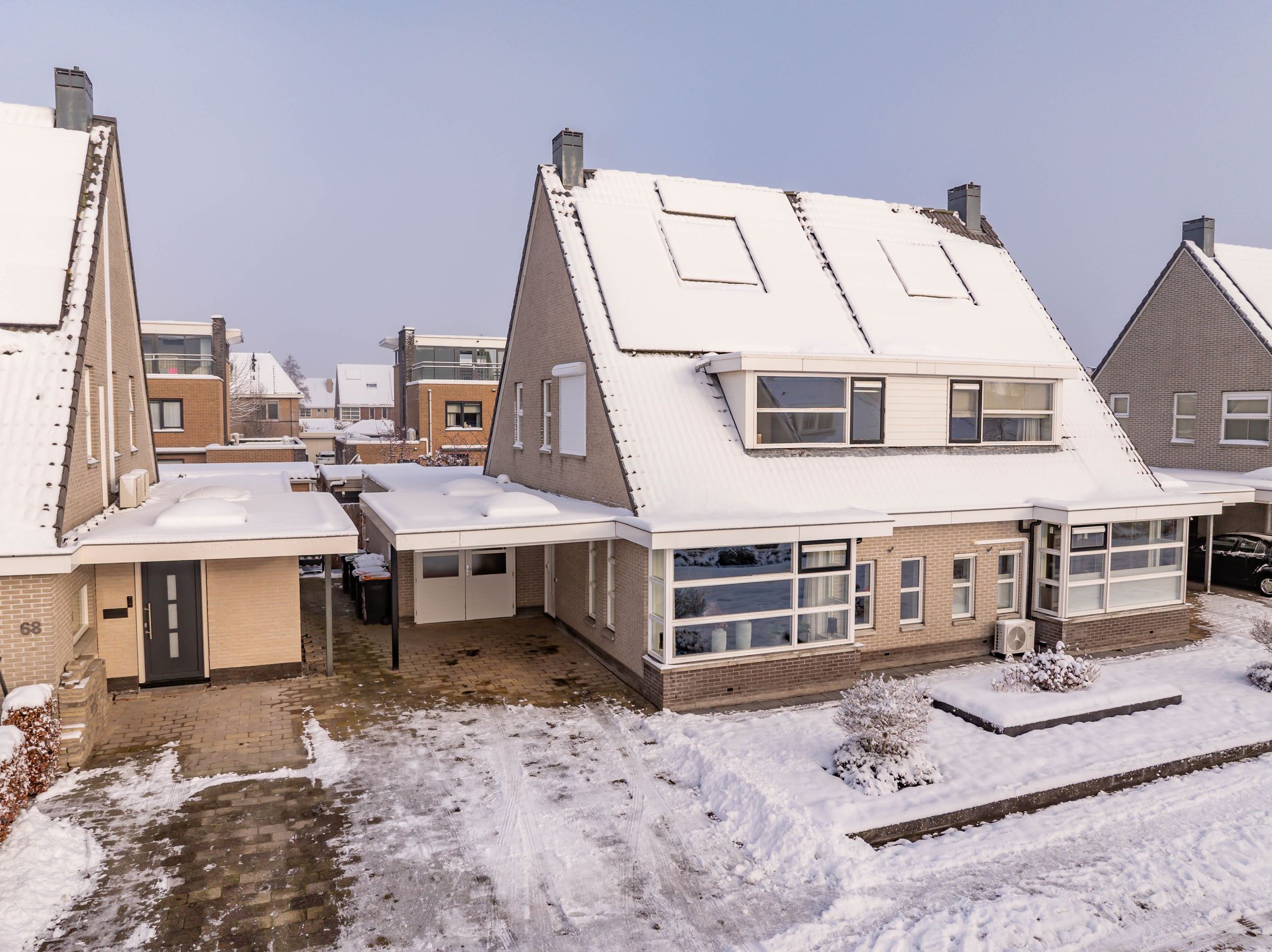 Buying a house in The Netherlands., Karper 66