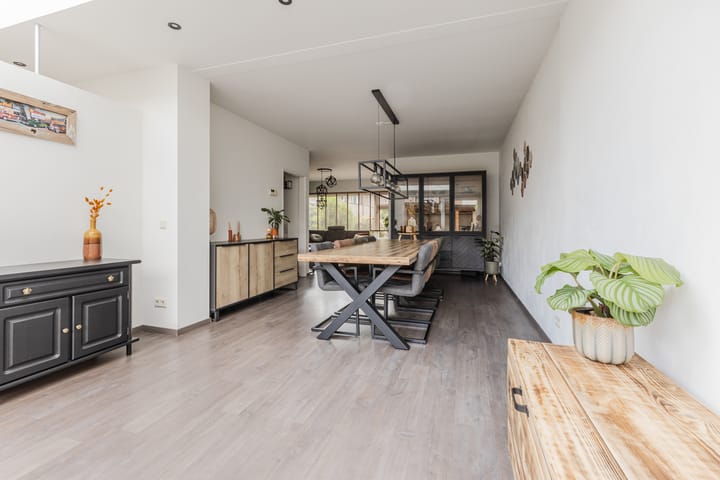 Photo 9 of de Wan 18