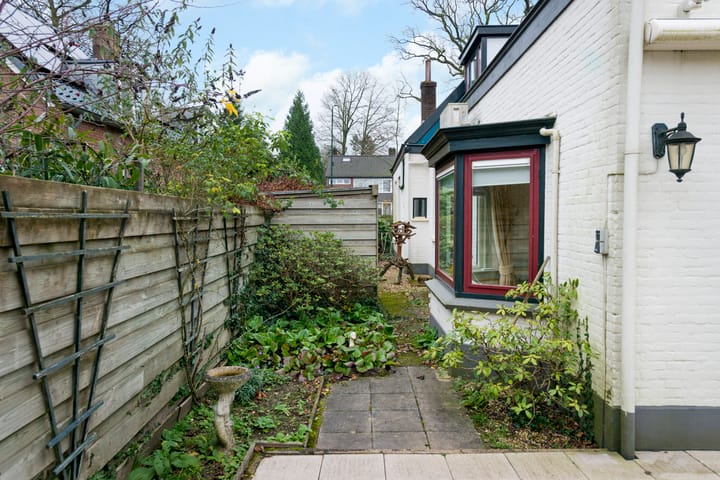 Foto 76 van Stationsweg 10