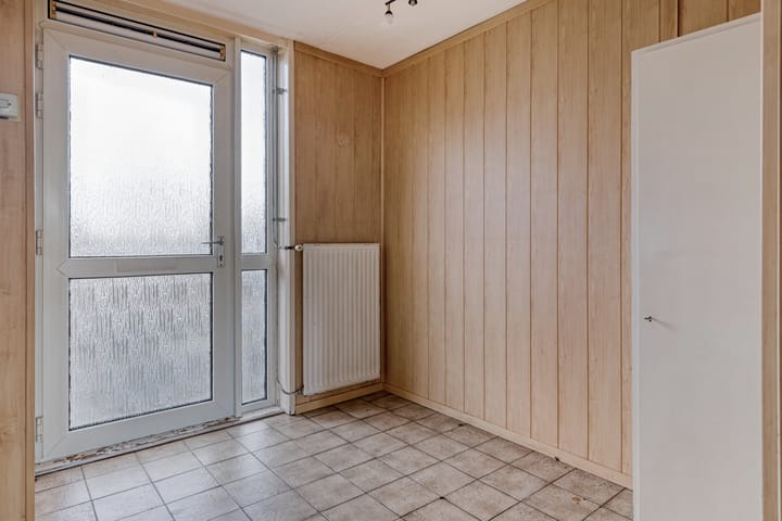 Photo 8 of Spieringstraat 45