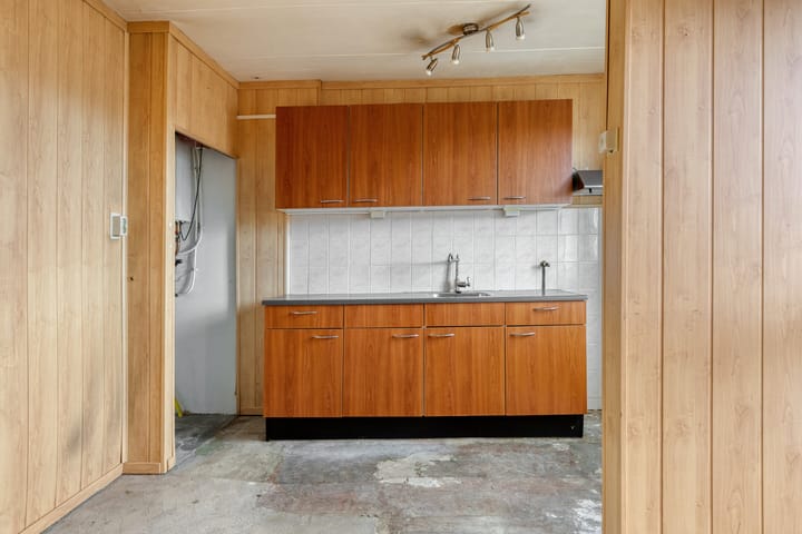 Photo 14 of Spieringstraat 45