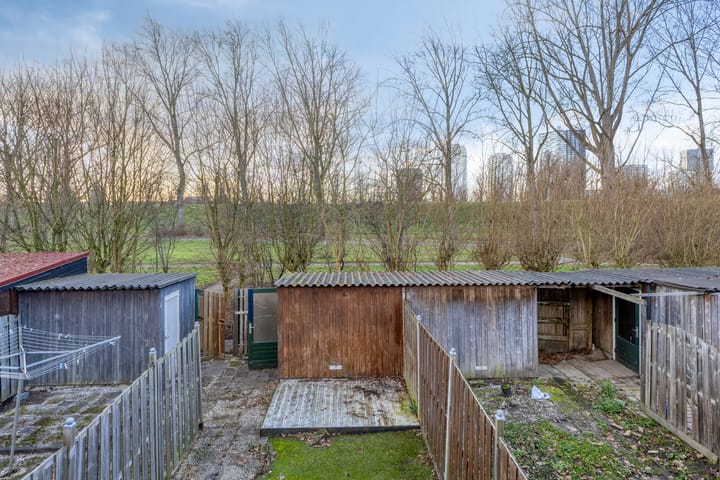 Photo 17 of Spieringstraat 45