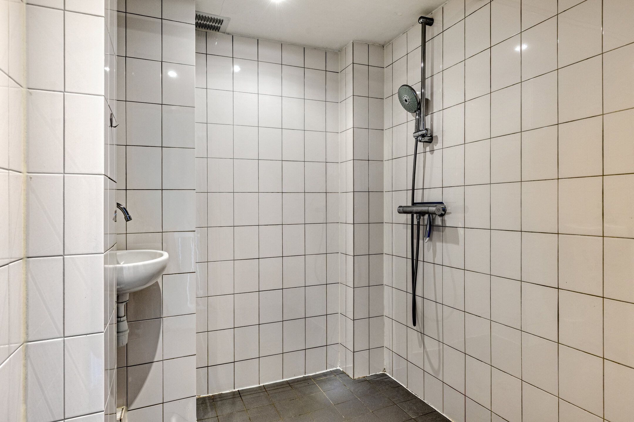 Photo 27 of Spieringstraat 45