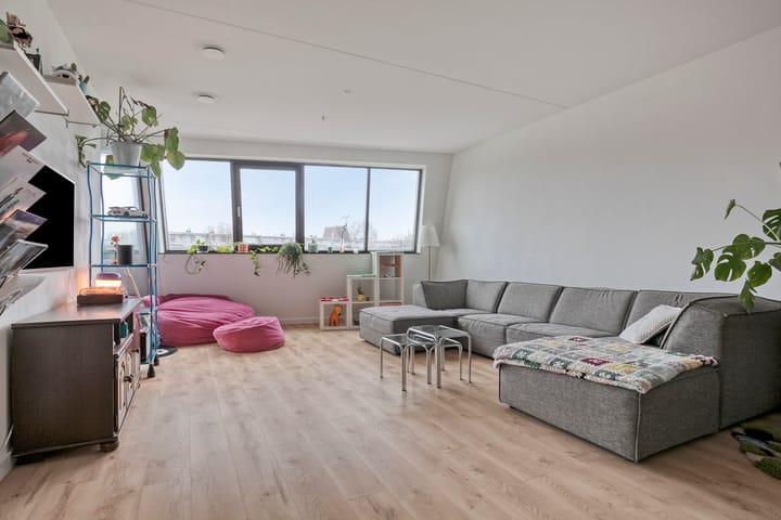 Foto 6 van Vincent van den Heuvellaan 37