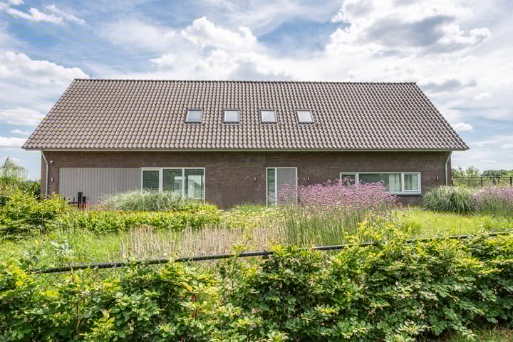 Photo 2 of Bulterweg 7