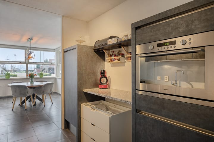 Foto 11 van Joseph Partounsstraat 29