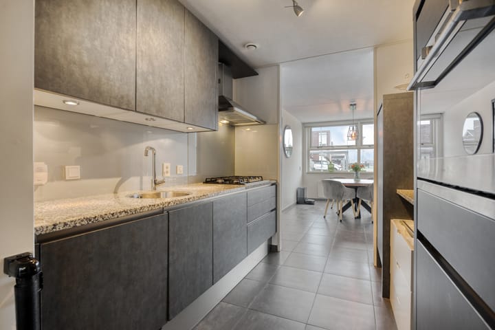 Foto 10 van Joseph Partounsstraat 29