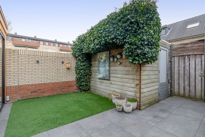 Foto 35 van Ambonplein 68