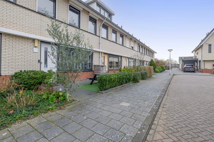 Foto 37 van Ambonplein 68