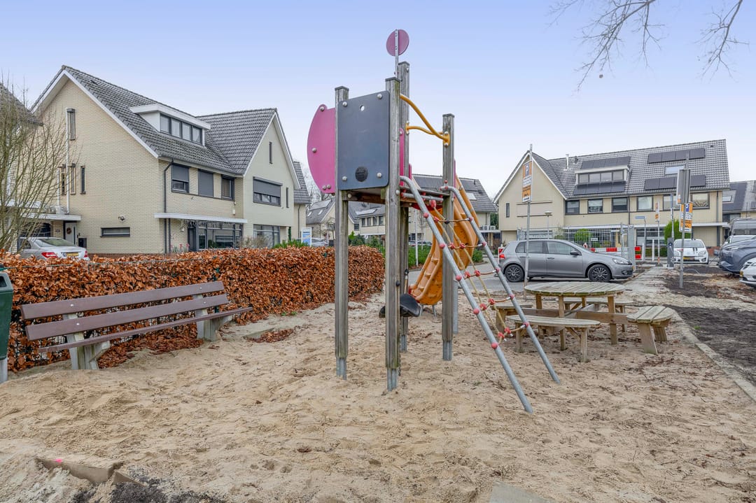 Foto 38 van Ambonplein 68