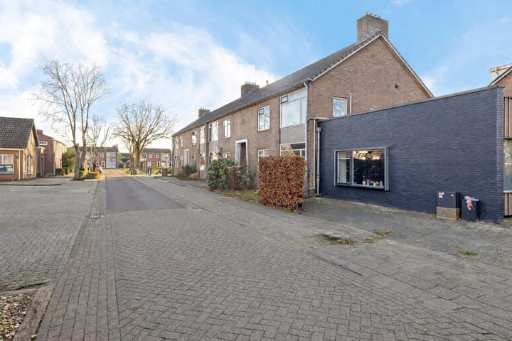 Foto 5 van Meidoornlaan 2