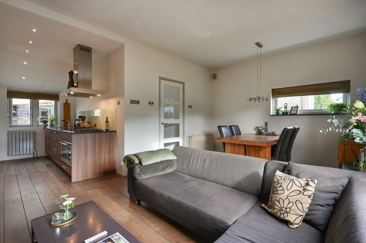 Foto 2 van Plaveenseweg 11