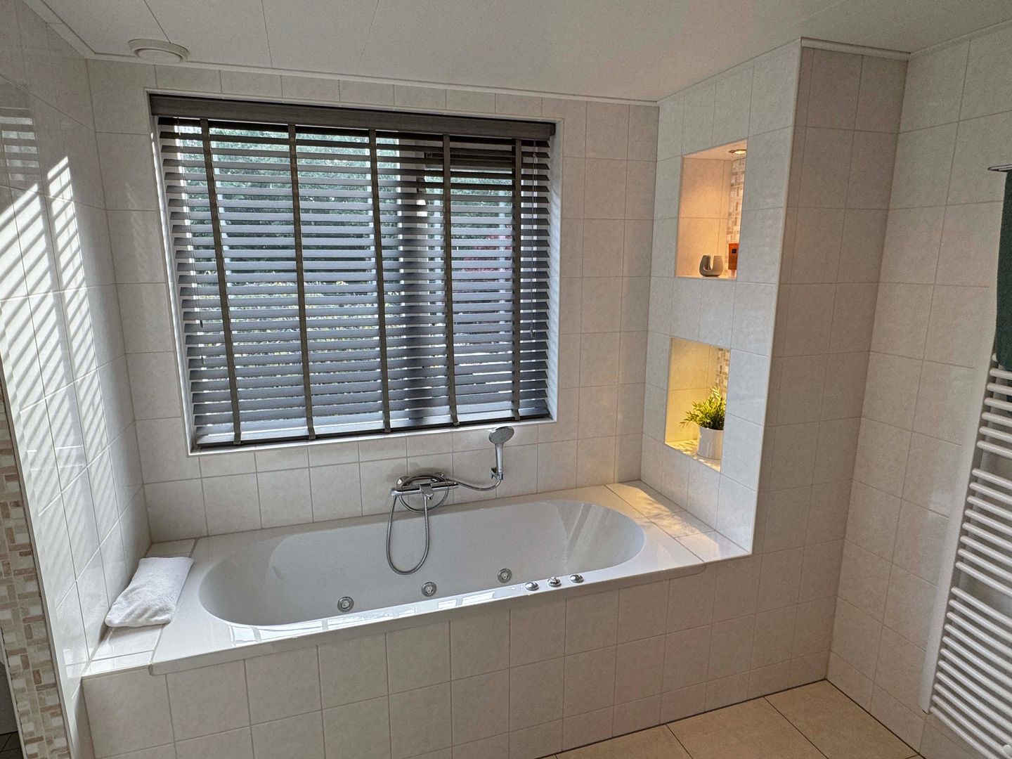 Foto 25 van Beukenlaan 14