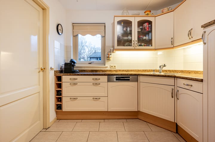 Foto 15 van Februaristraat 115