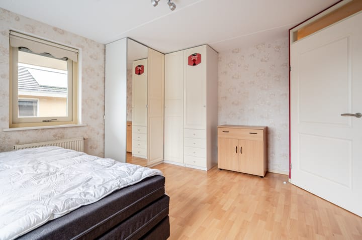 Foto 30 van Februaristraat 115