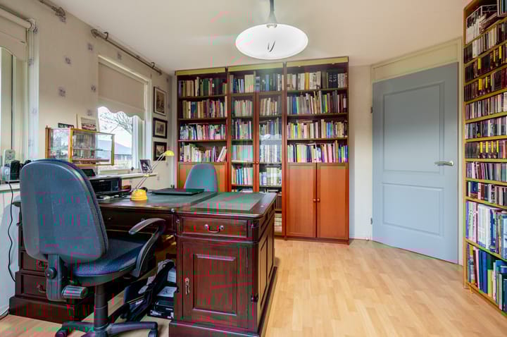 Foto 32 van Februaristraat 115