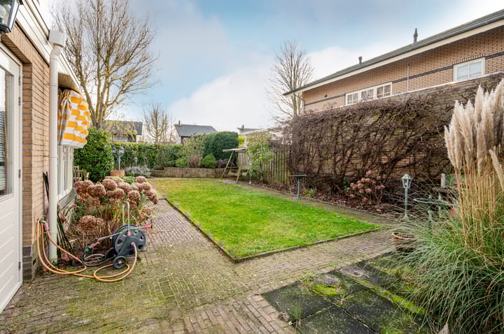 Foto 43 van Februaristraat 115