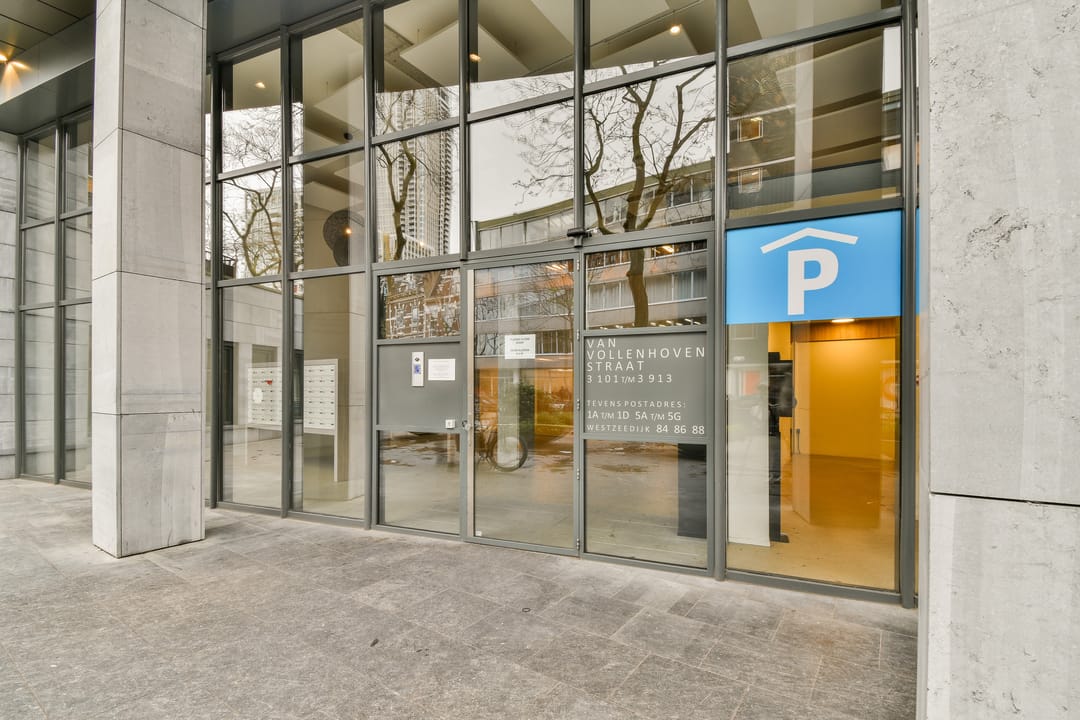 Photo 32 of Van Vollenhovenstraat 3-806