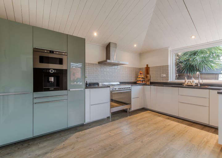 Photo 3 of Wetstrikkel 30