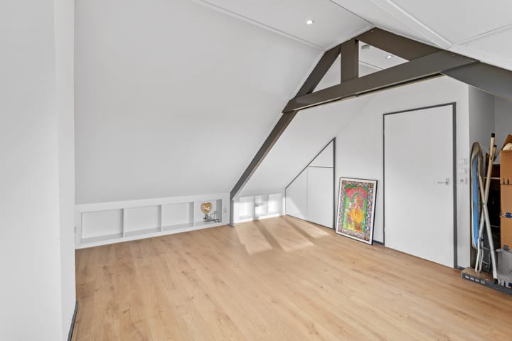 Foto 40 van Admiraal de Ruijterstraat 16