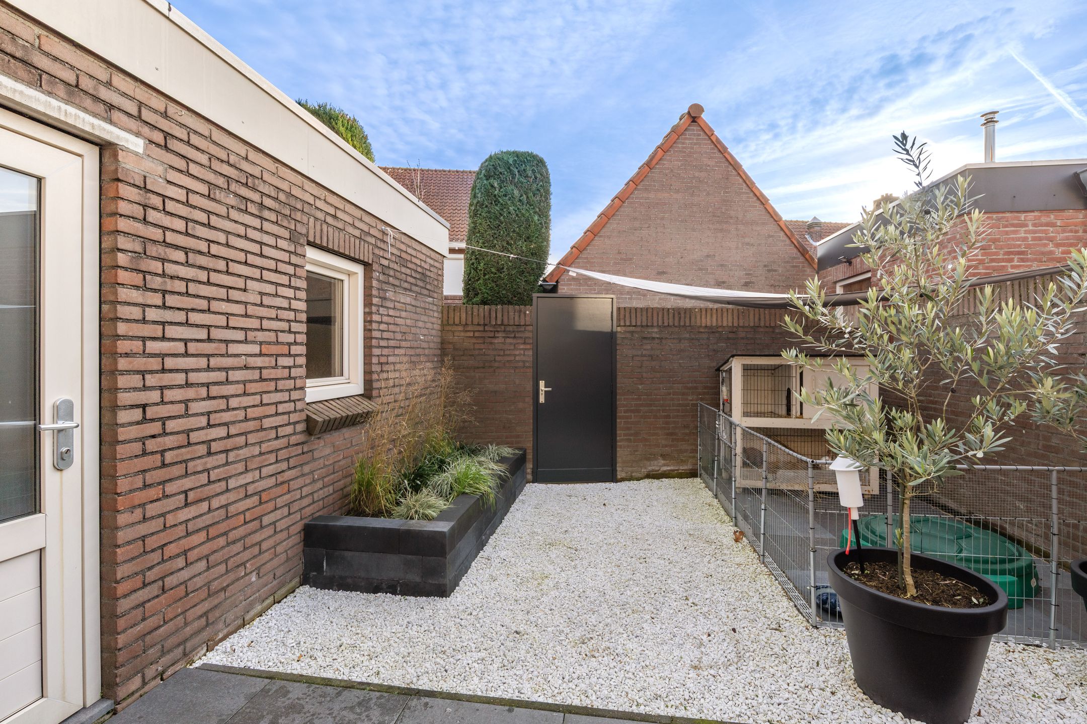 Foto 45 van Admiraal de Ruijterstraat 16