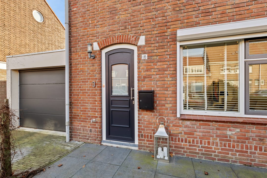 Foto 47 van Admiraal de Ruijterstraat 16