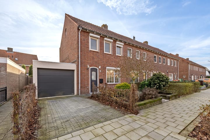 Foto 49 van Admiraal de Ruijterstraat 16