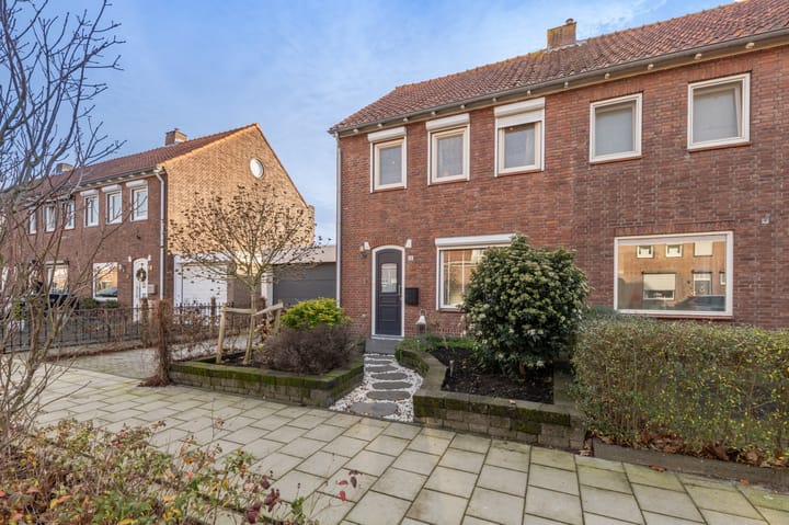 Foto 51 van Admiraal de Ruijterstraat 16