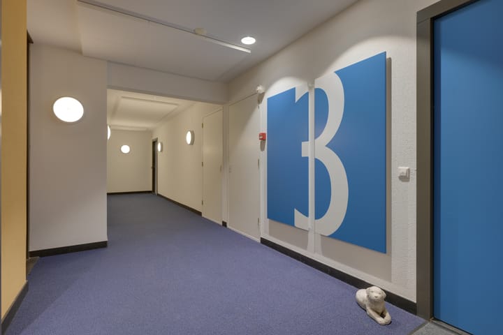 Foto 8 van Simon Carmiggeltstraat 13