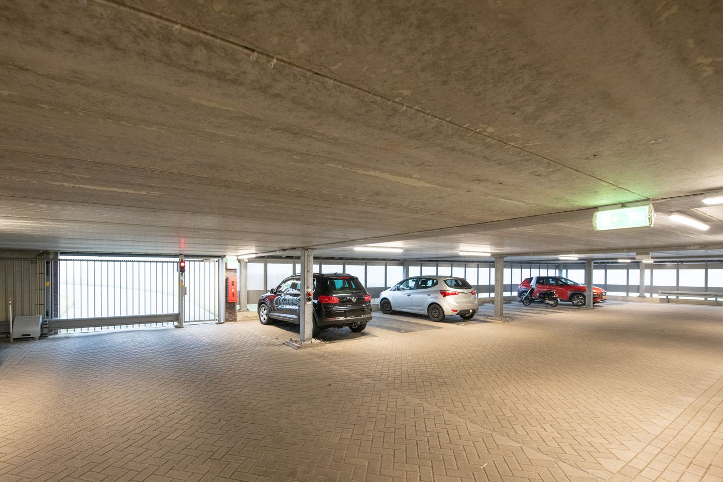 Foto 34 van Simon Carmiggeltstraat 13