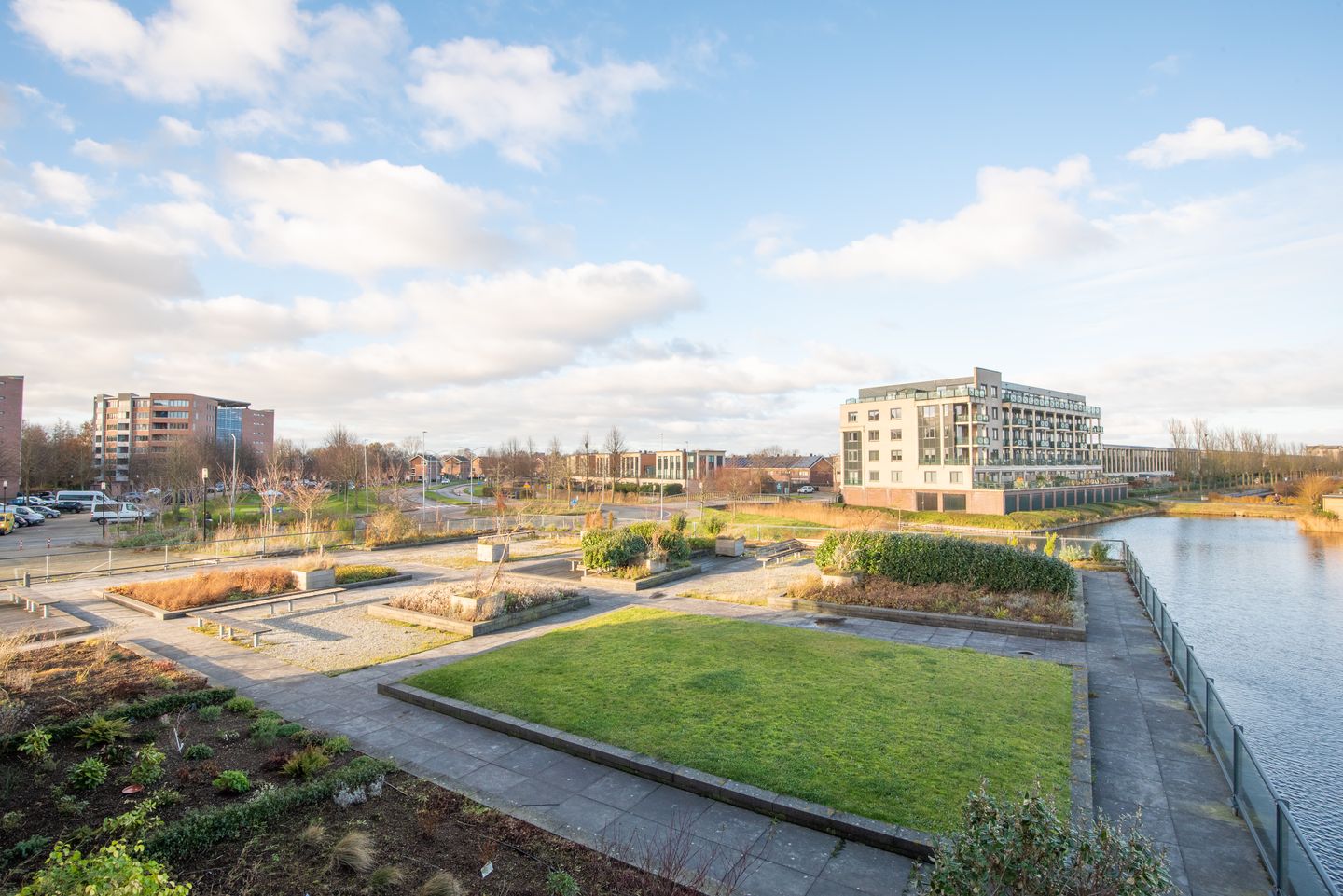 Foto 35 van Simon Carmiggeltstraat 13