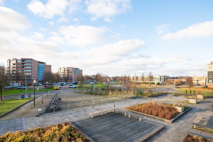 Foto 36 van Simon Carmiggeltstraat 13