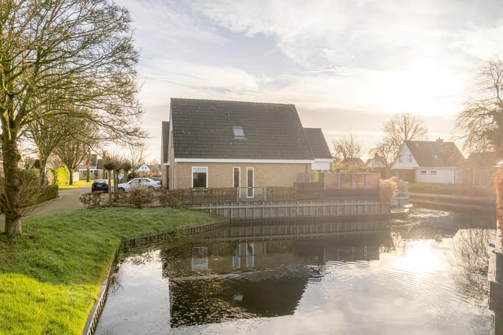 Foto 8 van Warring 46