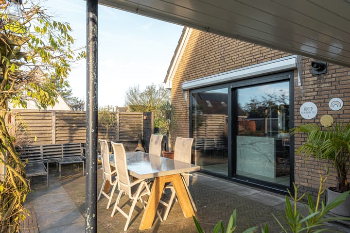 Foto 10 van Warring 46