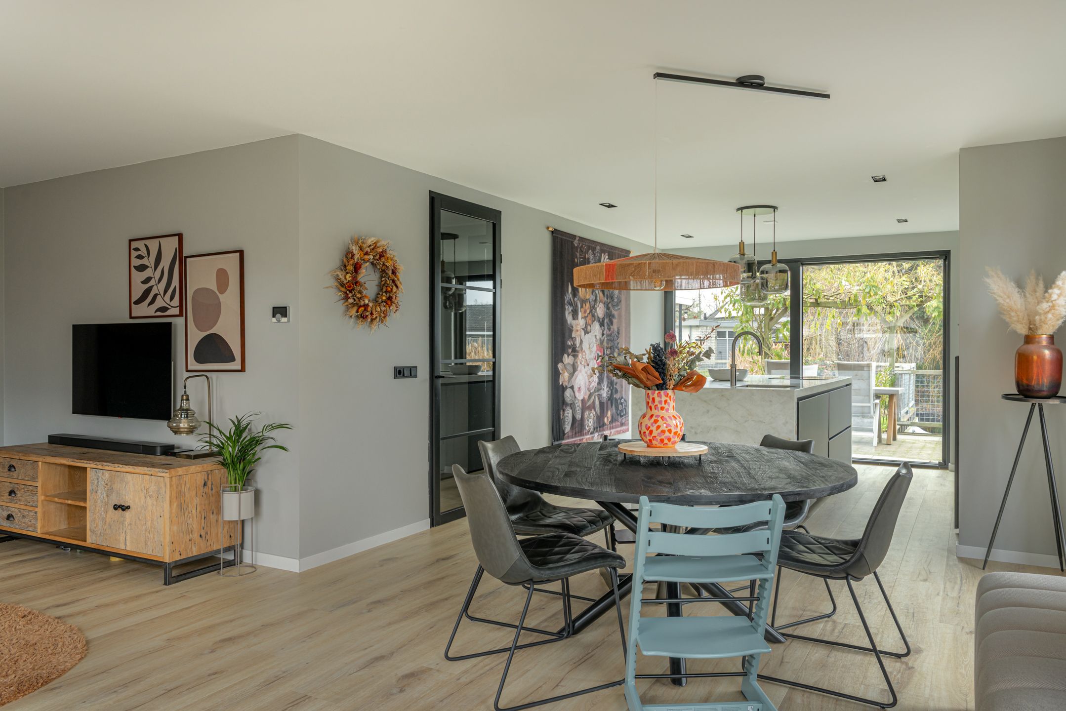 Foto 18 van Warring 46