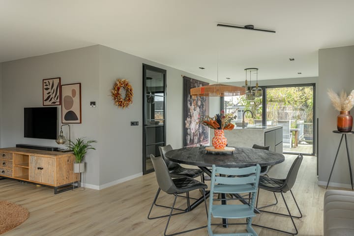 Foto 18 van Warring 46