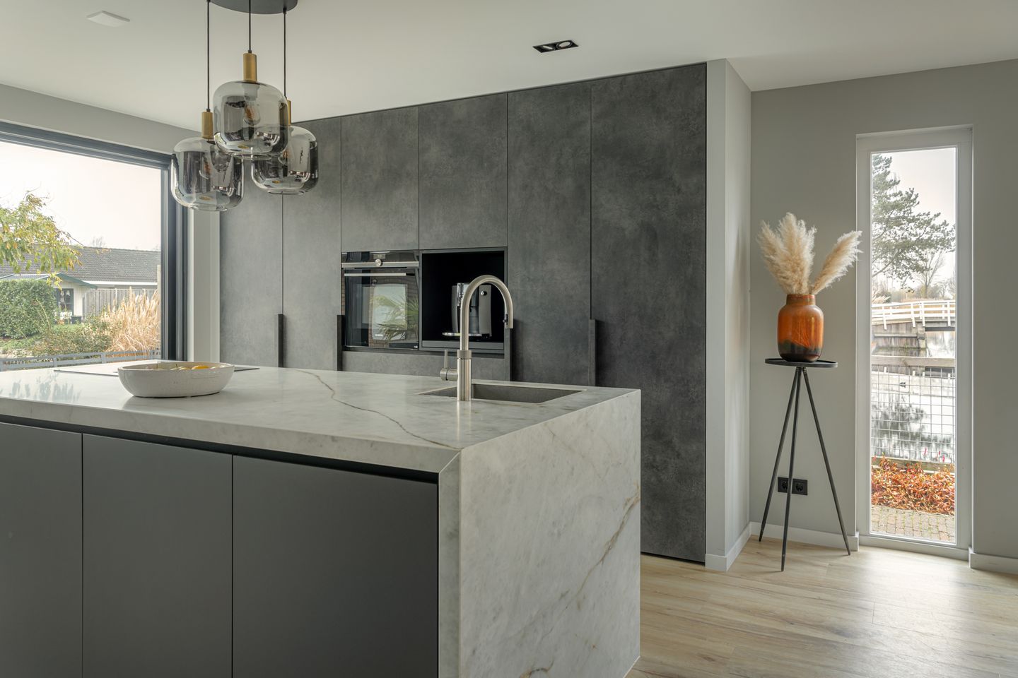 Foto 20 van Warring 46