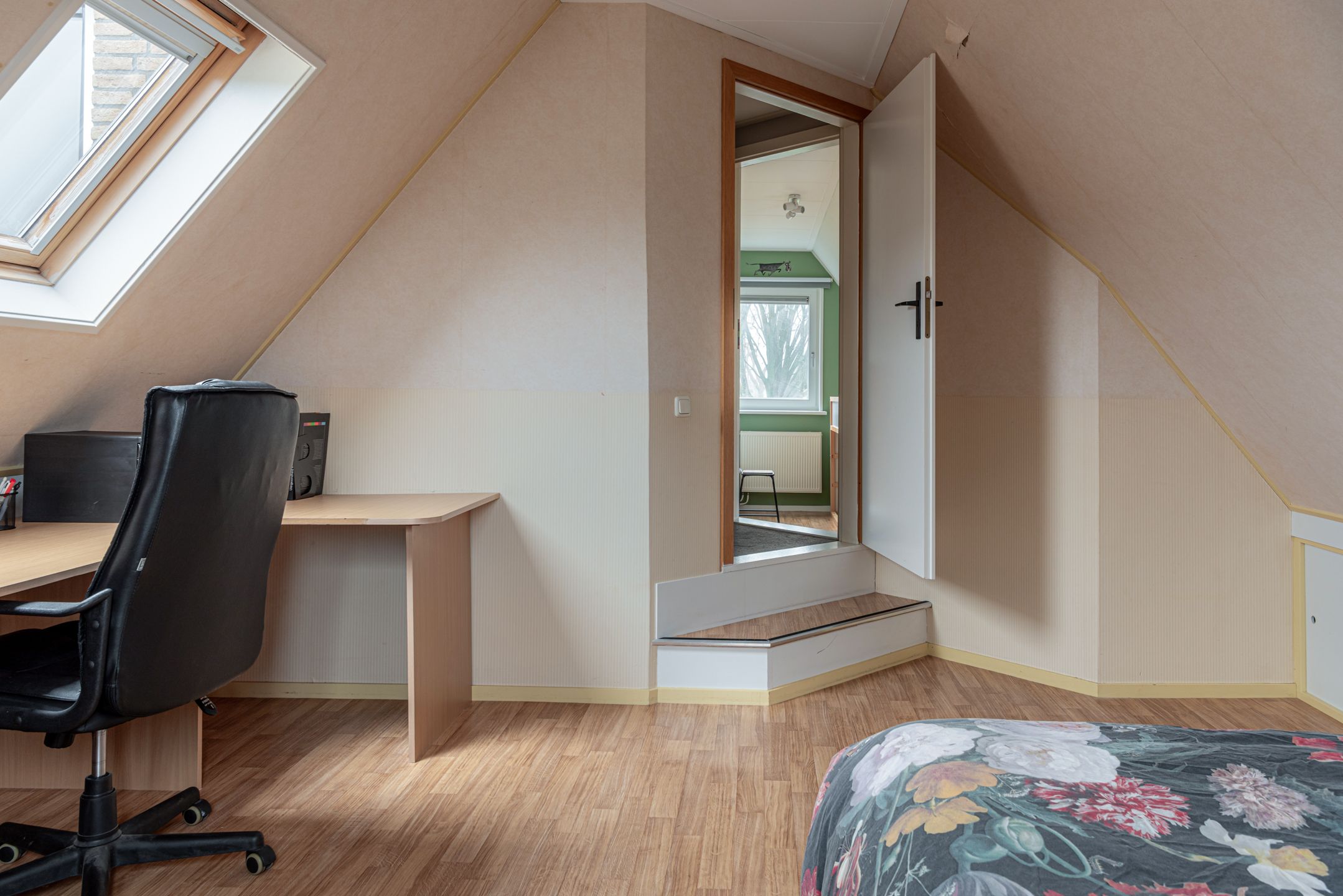 Foto 33 van Warring 46