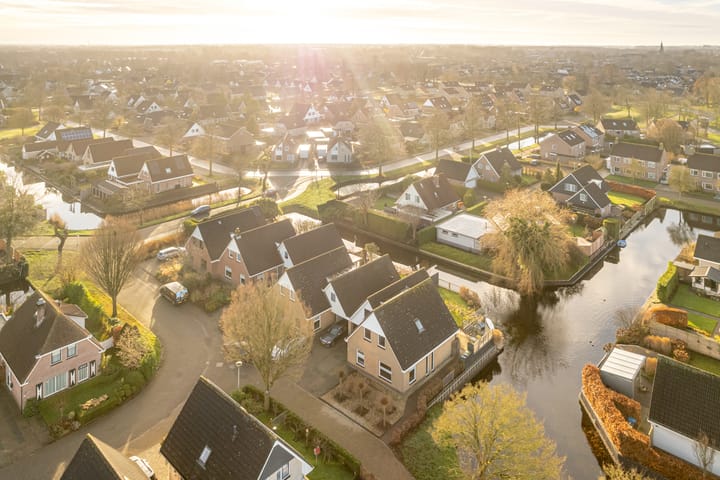 Foto 38 van Warring 46