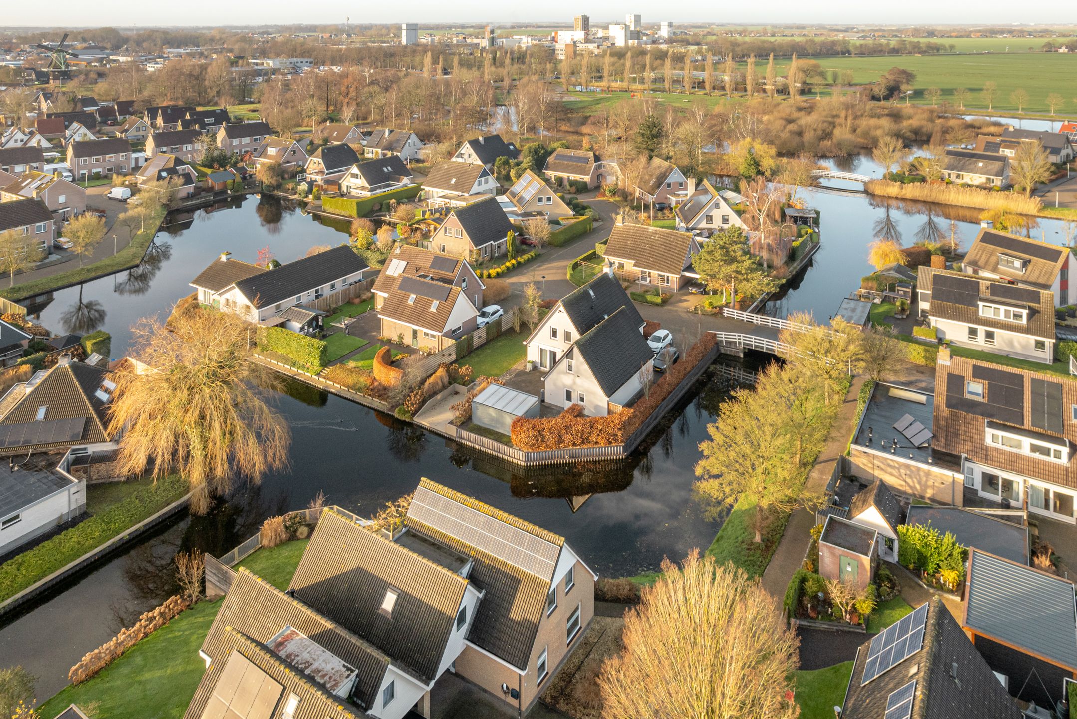 Foto 39 van Warring 46