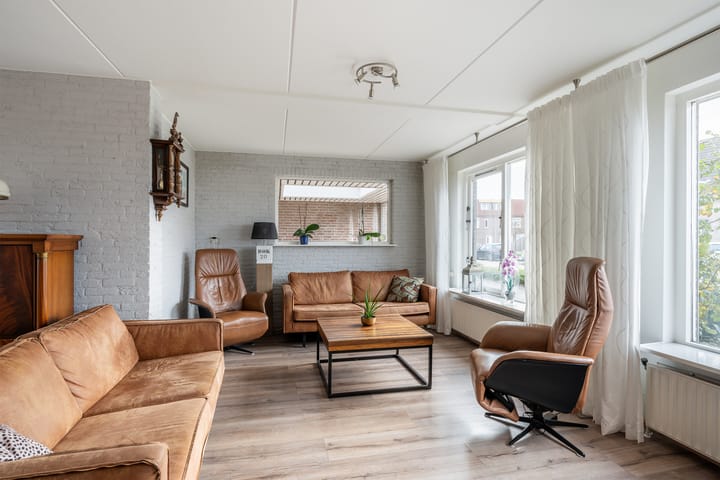 Foto 10 van Burgemeester Bouwensestraat 10