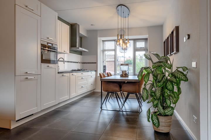 Photo 14 of Ladderbeekstraat 30