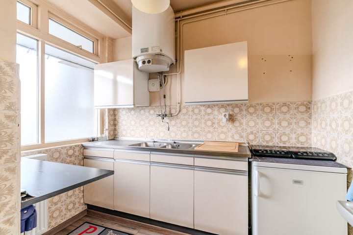 Foto 8 van Van Adrichemstraat 63