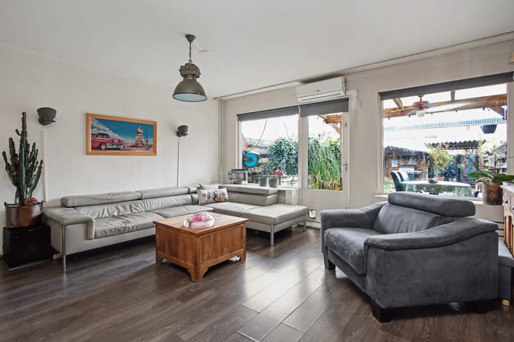 Foto 3 van Zebraspoor 402