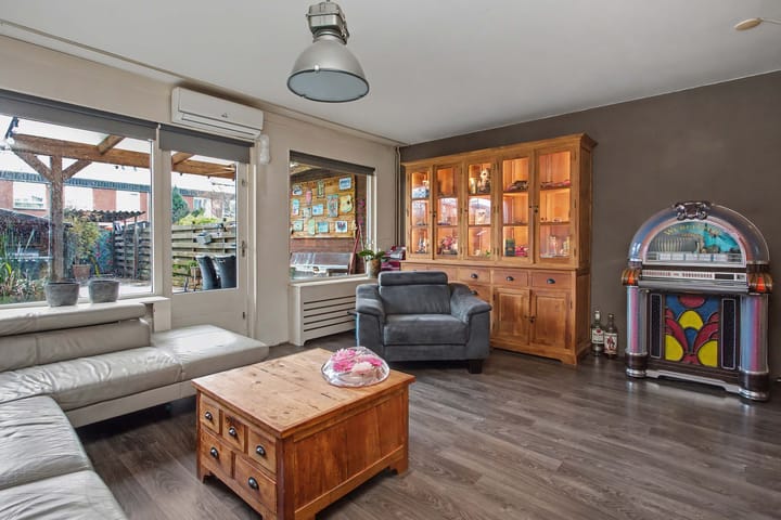 Foto 5 van Zebraspoor 402